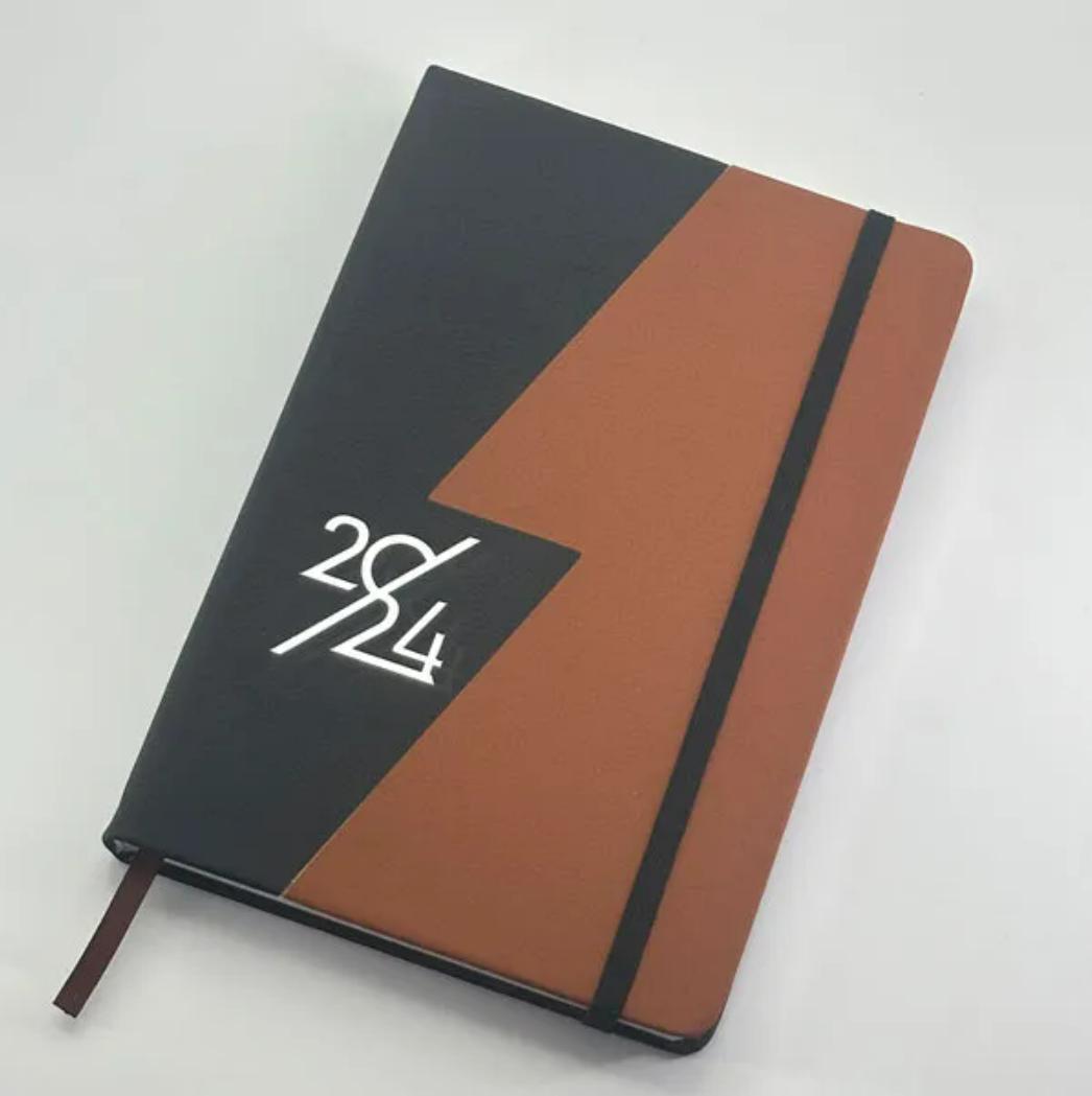 Venstrehåndet notesbog Customized - et kreativt rum skræddersyet til venstrehåndede mennesker!