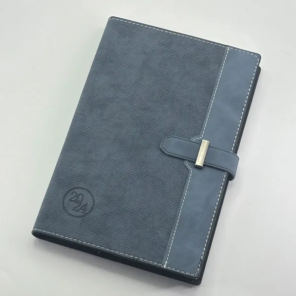 Månedlig Plan Notebook tilpasset